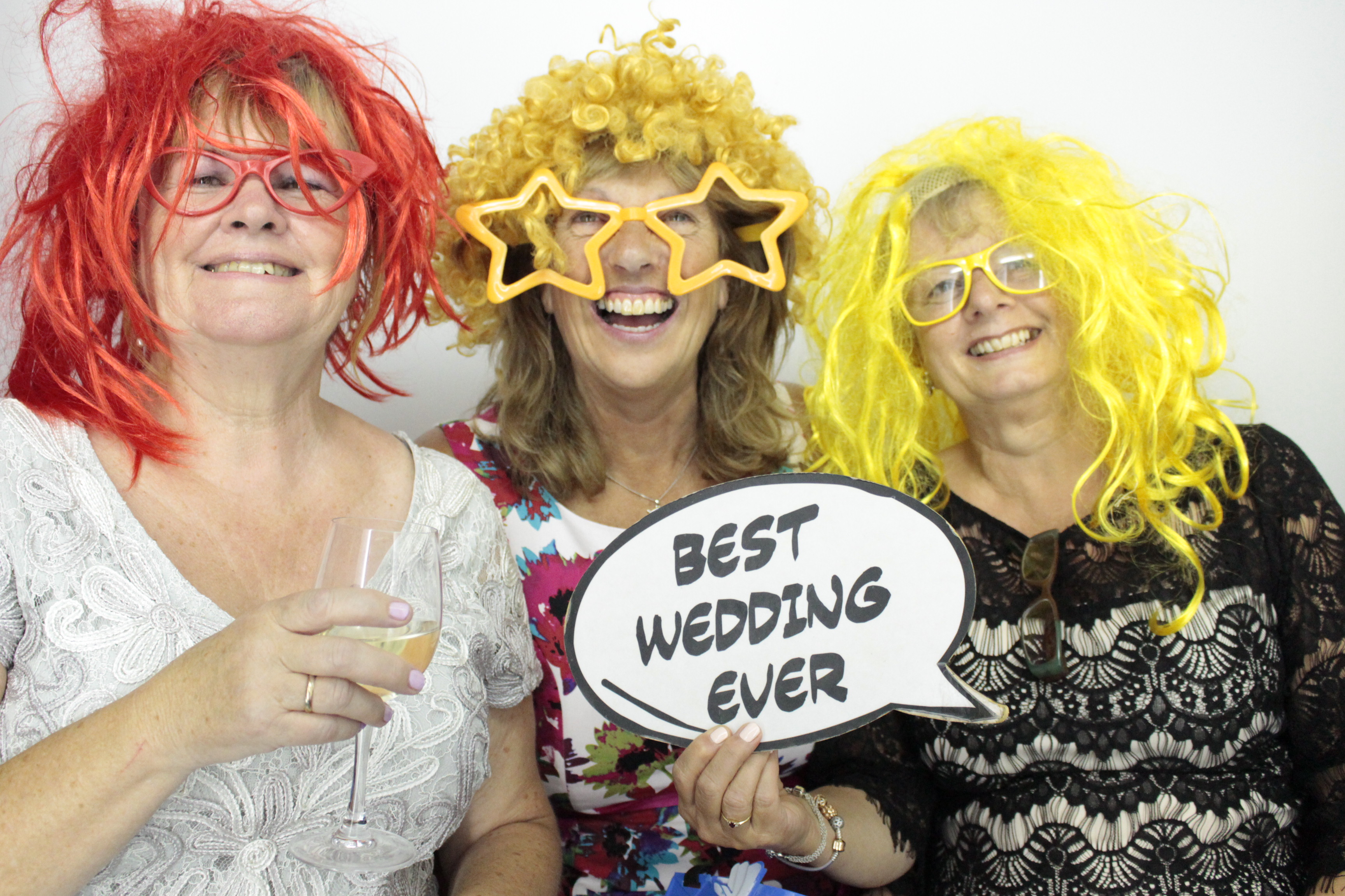 Louise & Dan's Big Day | View more photos from the event at gallery.myphotoboothexperience.co.uk/u/MyPhotoBoothExperienceLtd/Louise-Dans-Big-Day